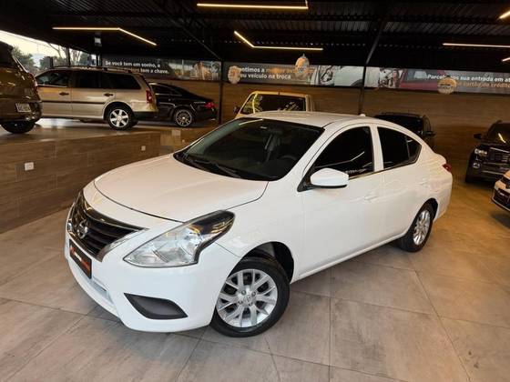 NISSAN VERSA 1.6 16V FLEX SL 4P MANUAL NISSAN VERSA 1.6 16V FLEX SL 4P MANUAL